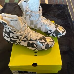 Soccer or Lacrosse Under Armour Highlight MC high top cleats